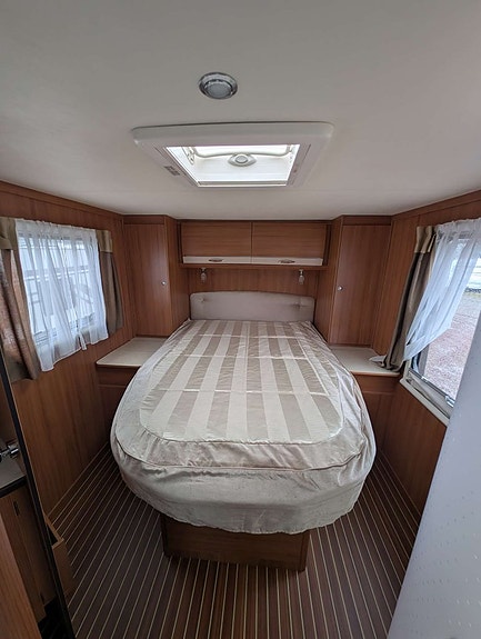 Rapido 691 F 24 of 28