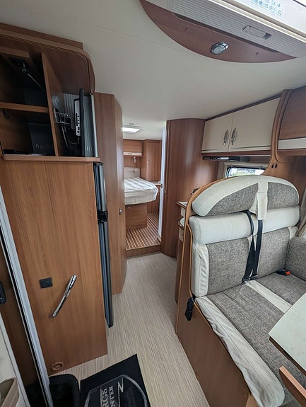 Rapido 691 F 15 of 28