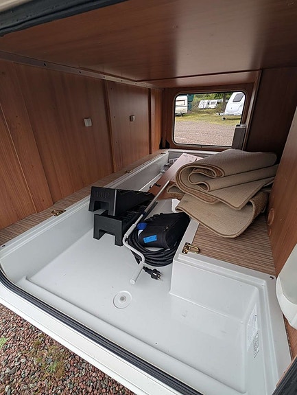 Rapido 691 F 9 of 28