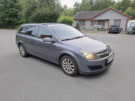 Opel Astra 4 of 6