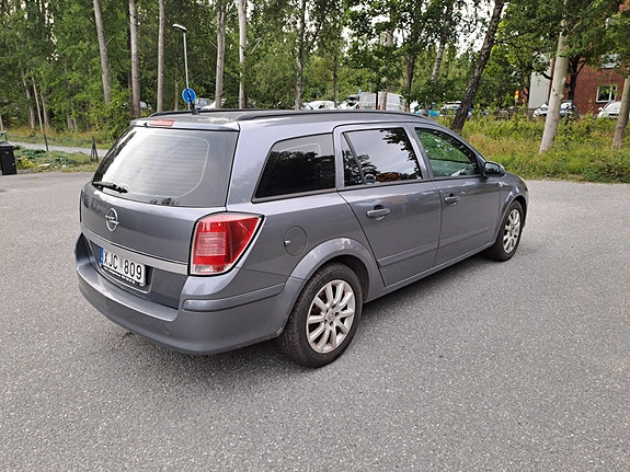 Opel Astra 3 of 6