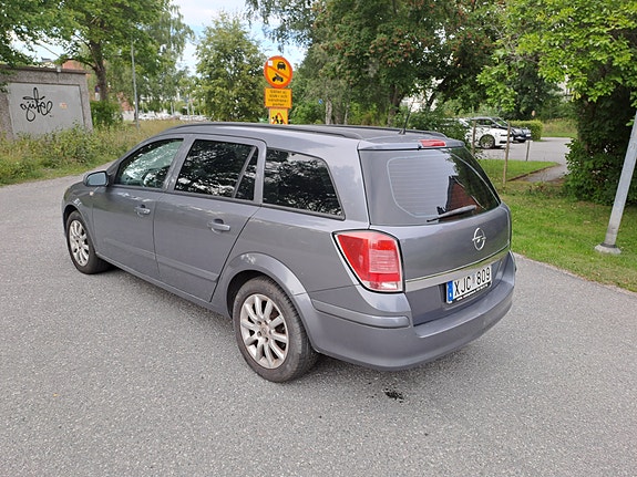 Opel Astra 2 of 6