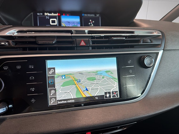 Citroen C4 Picasso 16 of 19