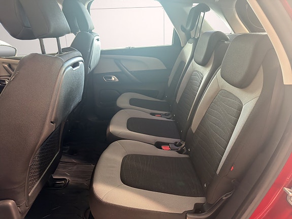 Citroen C4 Picasso 12 of 19