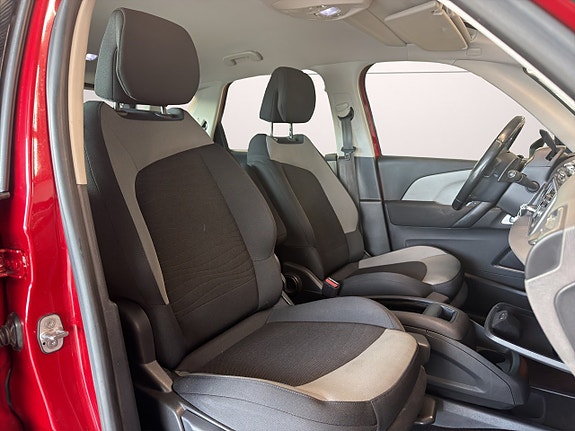 Citroen C4 Picasso 11 of 19