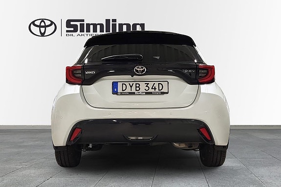 Toyota Yaris 5 of 14