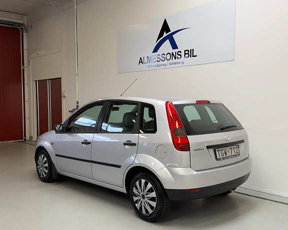 Ford Fiesta 6 of 15