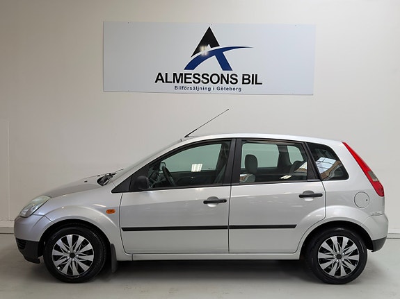 Ford Fiesta 4 of 15