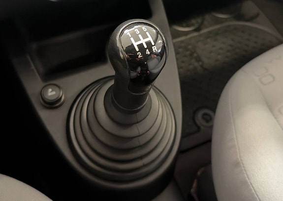 Ford Fiesta 14 of 15