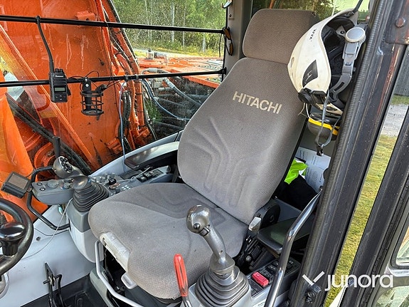 Hjulgrävare Hitachi ZX140W-5B 10 of 30