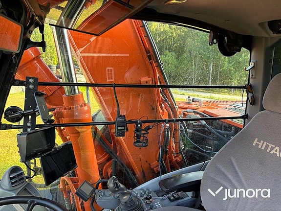 Hjulgrävare Hitachi ZX140W-5B 13 of 30