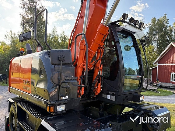Hjulgrävare Hitachi ZX140W-5B 24 of 30