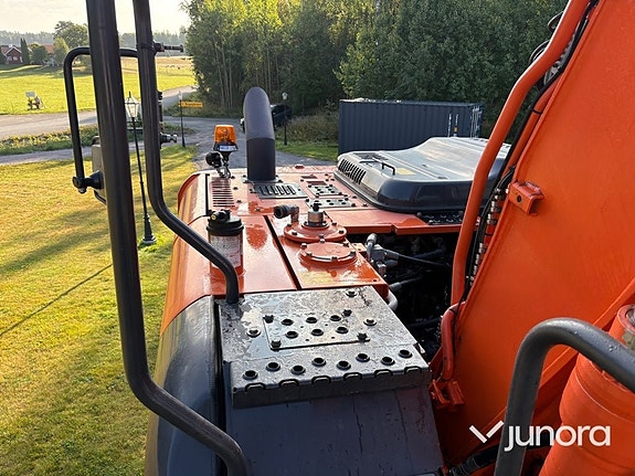Hjulgrävare Hitachi ZX140W-5B 20 of 30