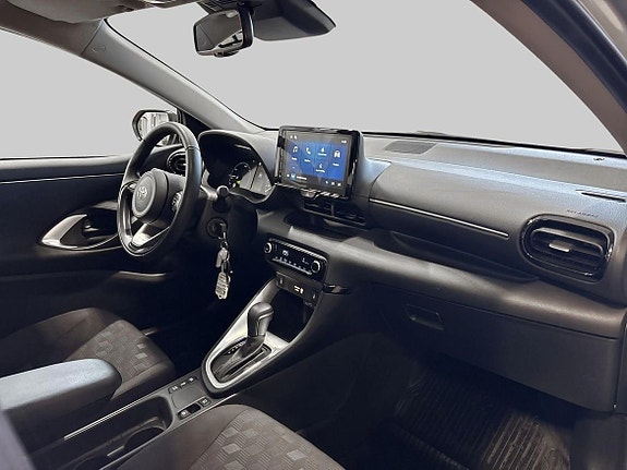 Toyota Yaris 10 of 19