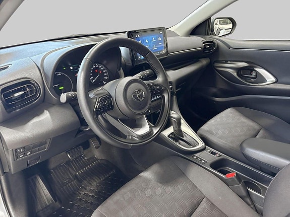 Toyota Yaris 14 of 19