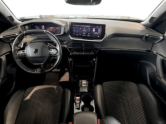 Peugeot 2008 7 of 18