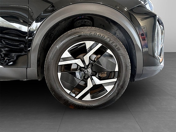 Peugeot 2008 17 of 18