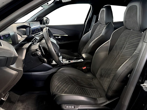 Peugeot 2008 4 of 18
