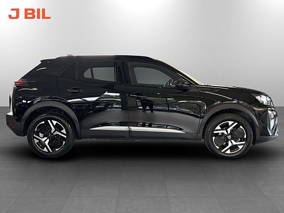 Peugeot 2008 16 of 18