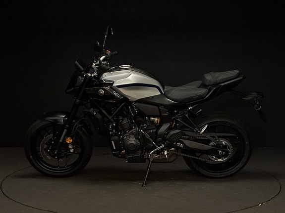 Yamaha MT-07 Öhlins, comfortsadlar samt quickshifter 2 of 6
