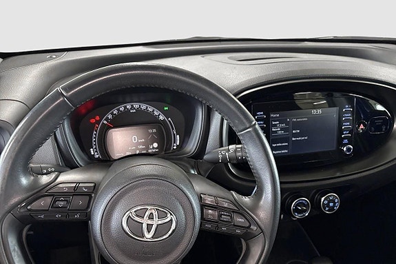 Toyota Aygo X 8 of 12
