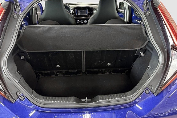 Toyota Aygo X 9 of 12