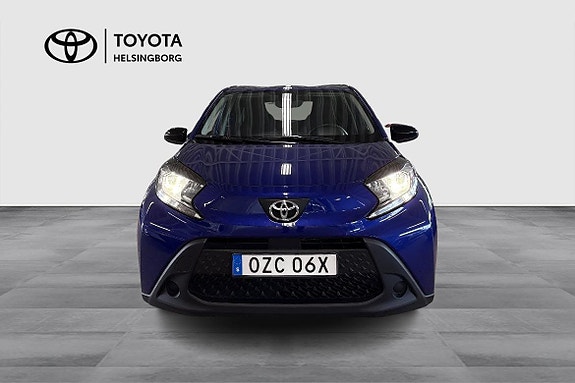 Toyota Aygo X 2 of 12