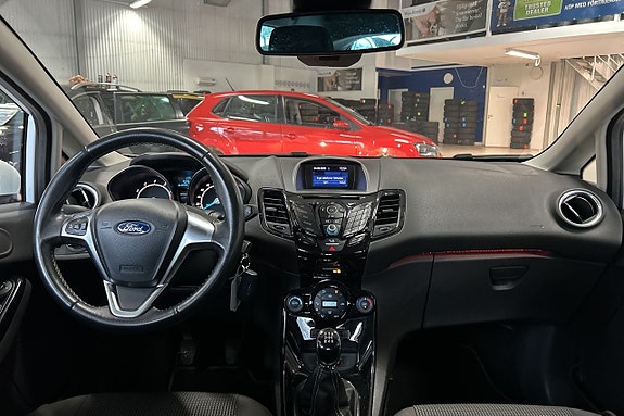 Ford Fiesta 26 of 30