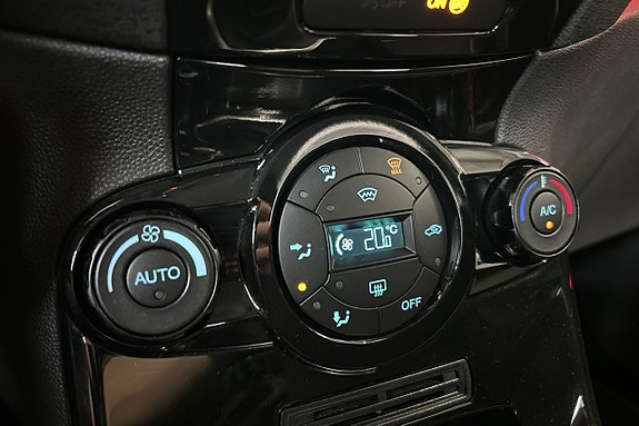 Ford Fiesta 17 of 30