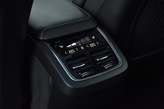 Volvo XC60 28 of 28