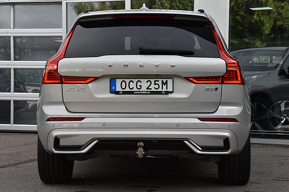 Volvo XC60 7 of 28