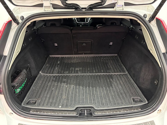 Volvo V60 7 of 26
