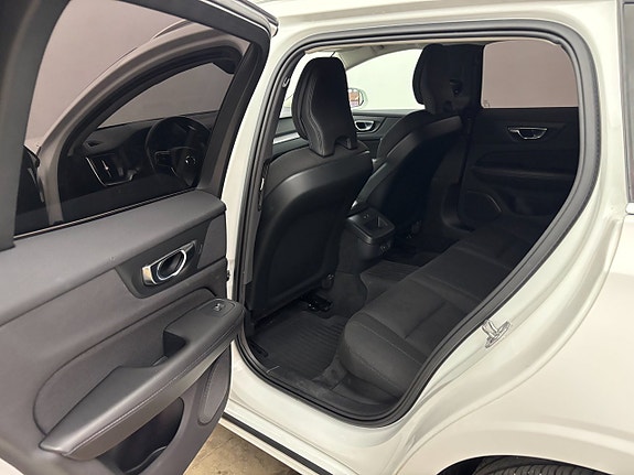 Volvo V60 14 of 26