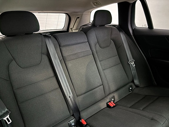 Volvo V60 24 of 26