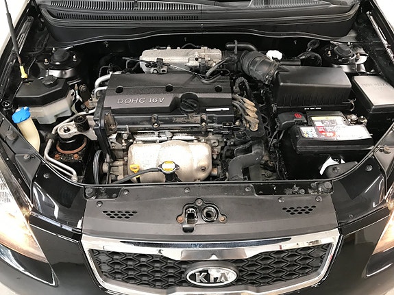 Kia Rio 17 of 18
