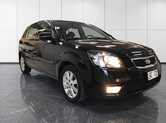 Kia Rio 5 of 18
