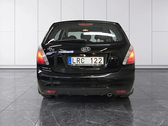 Kia Rio 4 of 18