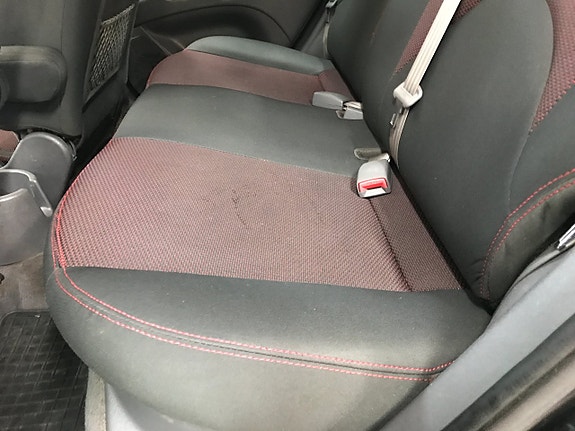 Kia Rio 15 of 18