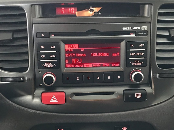 Kia Rio 11 of 18