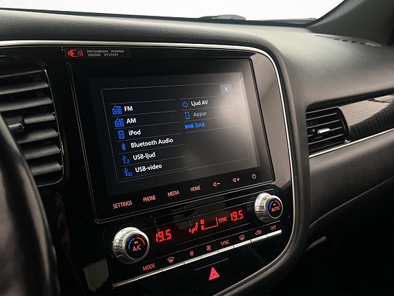Mitsubishi Outlander 23 of 30