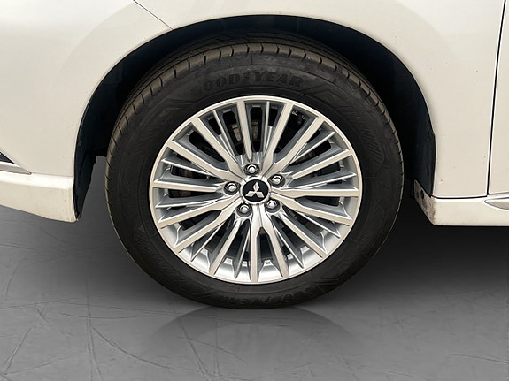 Mitsubishi Outlander 30 of 30