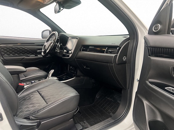Mitsubishi Outlander 27 of 30