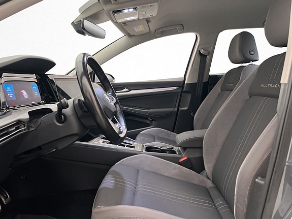 Volkswagen Golf Alltrack 12 of 30