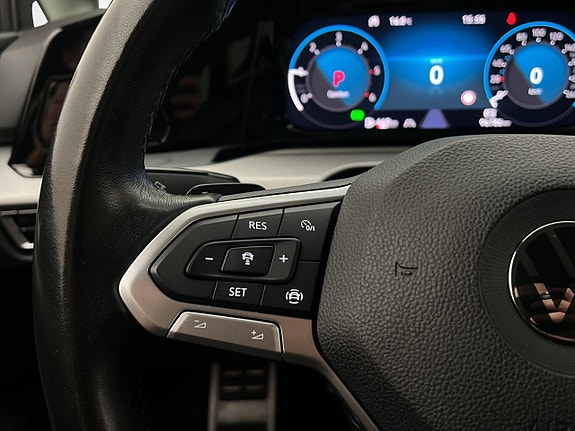 Volkswagen Golf Alltrack 15 of 30