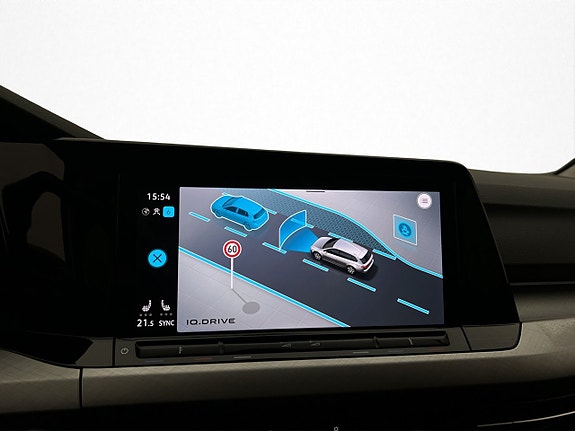 Volkswagen Golf Alltrack 21 of 30
