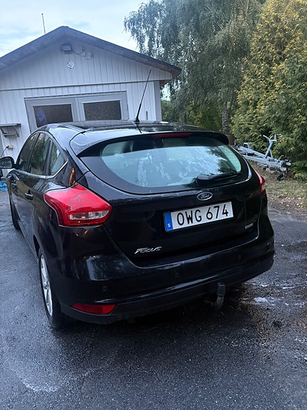 Ford Focus 3 of 6