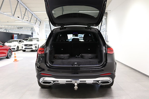 Mercedes-Benz GLC300 e 6 of 25