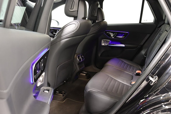 Mercedes-Benz GLC300 e 11 of 25