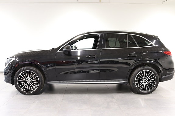 Mercedes-Benz GLC300 e 3 of 25