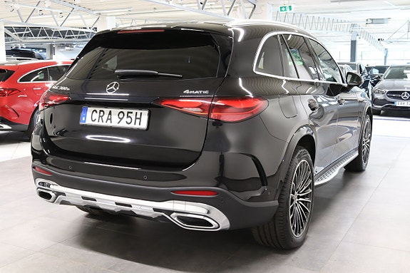 Mercedes-Benz GLC300 e 8 of 25